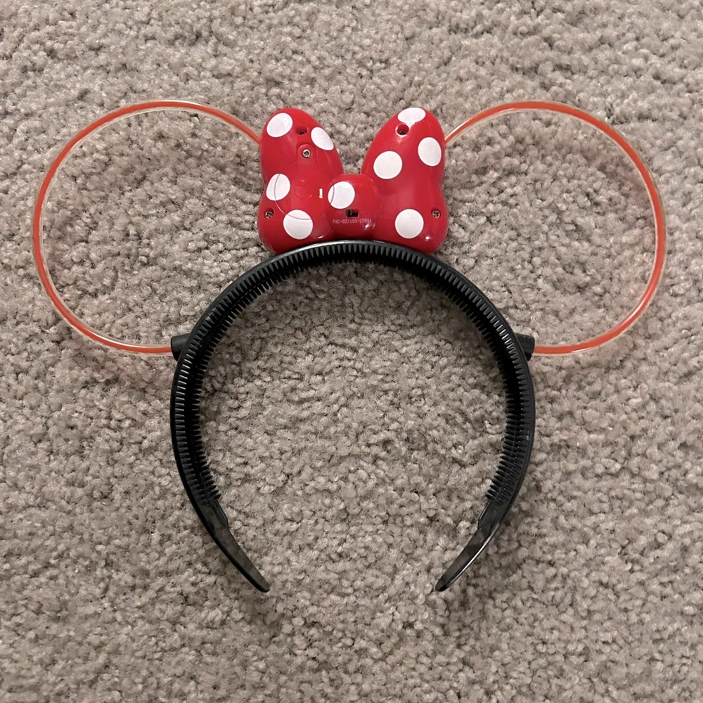 Light up mouse ears